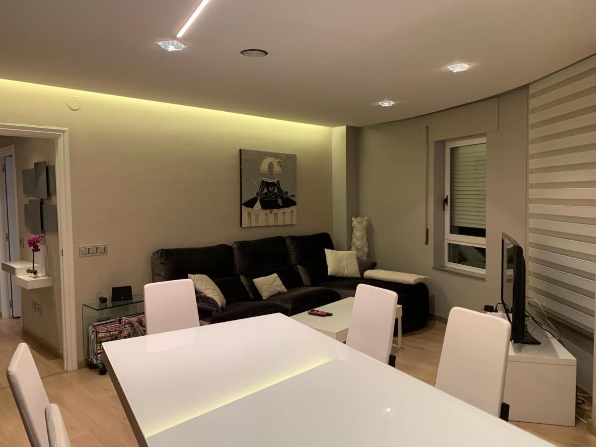 Apartament Oktheway Praza Galicia Sarria Zewnętrze zdjęcie